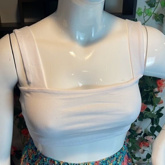 Ambiance Cotton Blend Square Neck Wide Straps White Cropped Tank Size M - Picture 6 of 11
